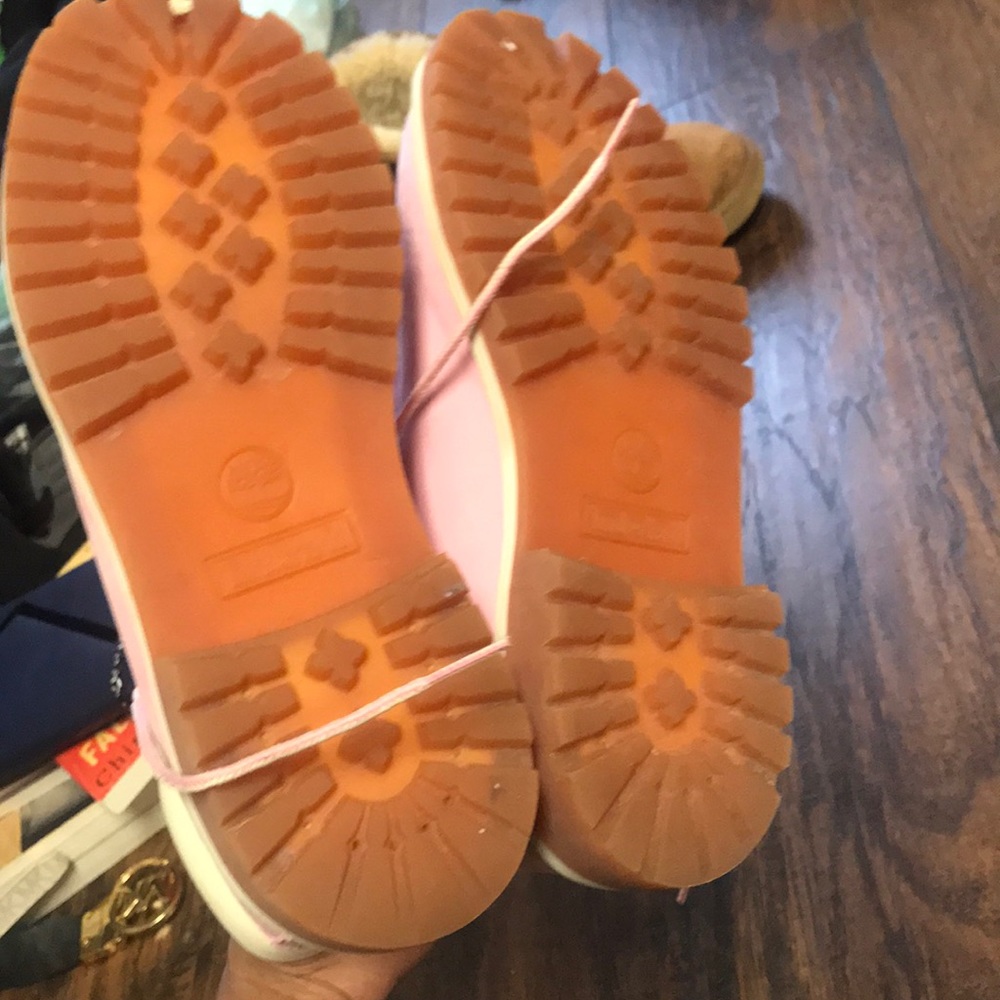 Pink timberlands - Picture 4 of 4
